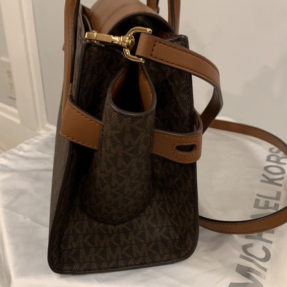 Michael Kors Bag Carmen Satchel - Picture 5 of 17